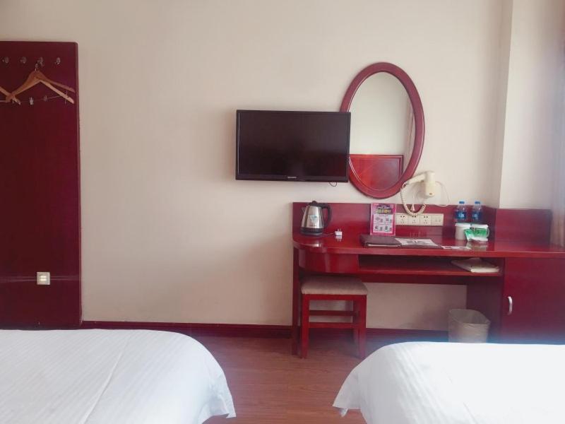 Greentree Inn Shanghai Pudong Airport Wild Animal Park Express Hotel Nanhui Екстер'єр фото