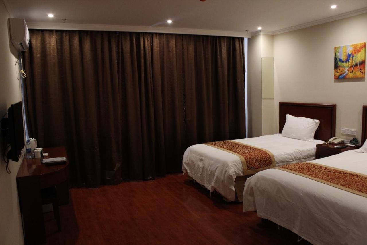 Greentree Inn Shanghai Pudong Airport Wild Animal Park Express Hotel Nanhui Екстер'єр фото